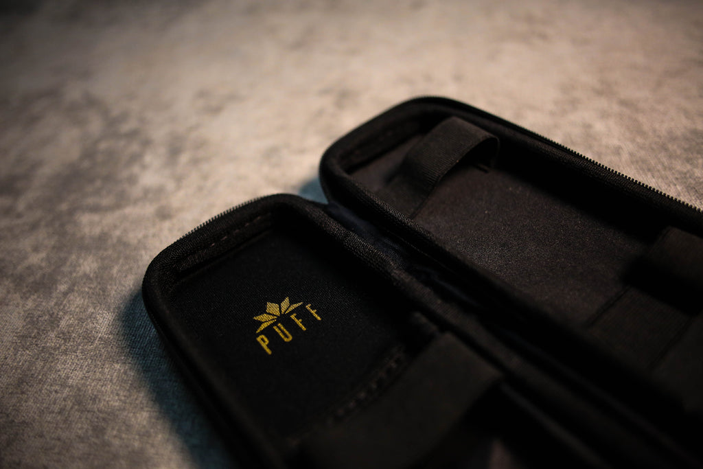 CASE PUFF SLIM PRETA