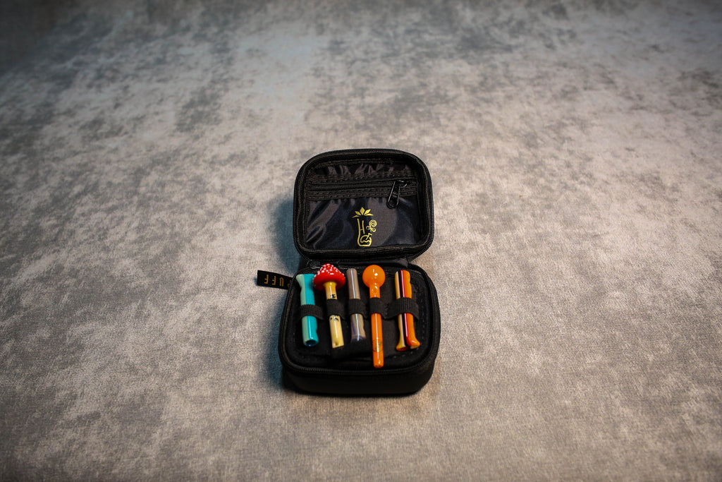 CASE PITEIRA DE VIDRO COLLAB HIPPIE BONG