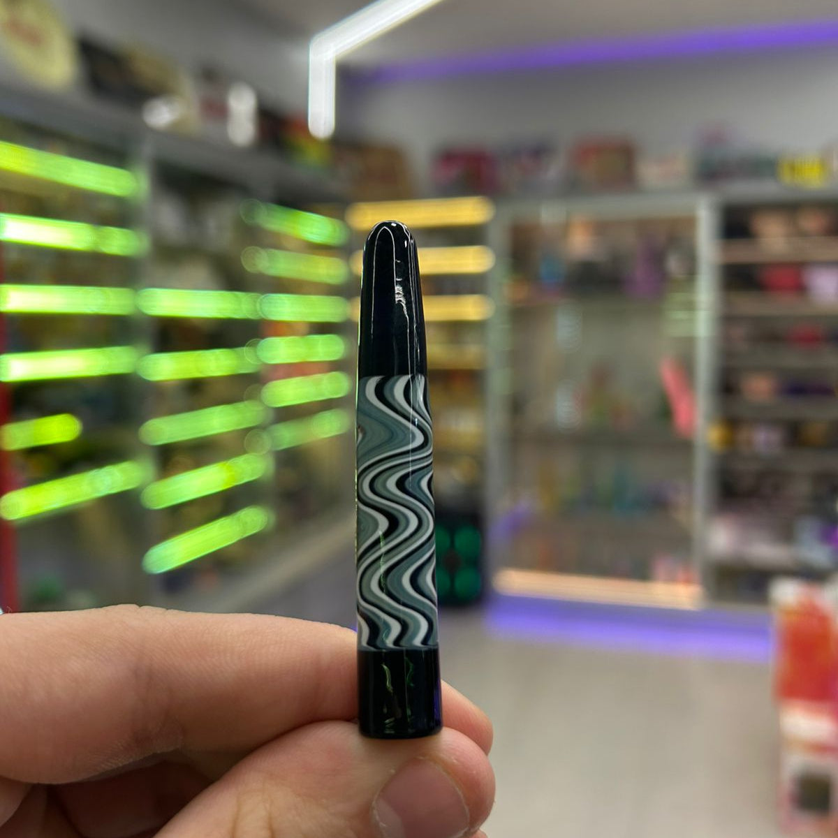 PITEIRA DE VIDRO WIG WAG PRETO & BRANCO