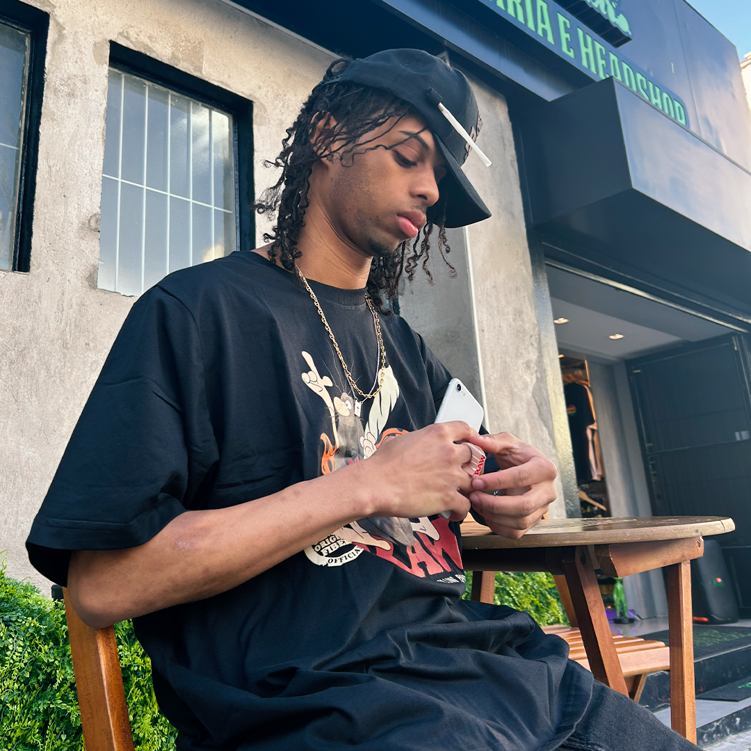 CAMISETA RAW WEEDZ CAPITAO CAVERNA