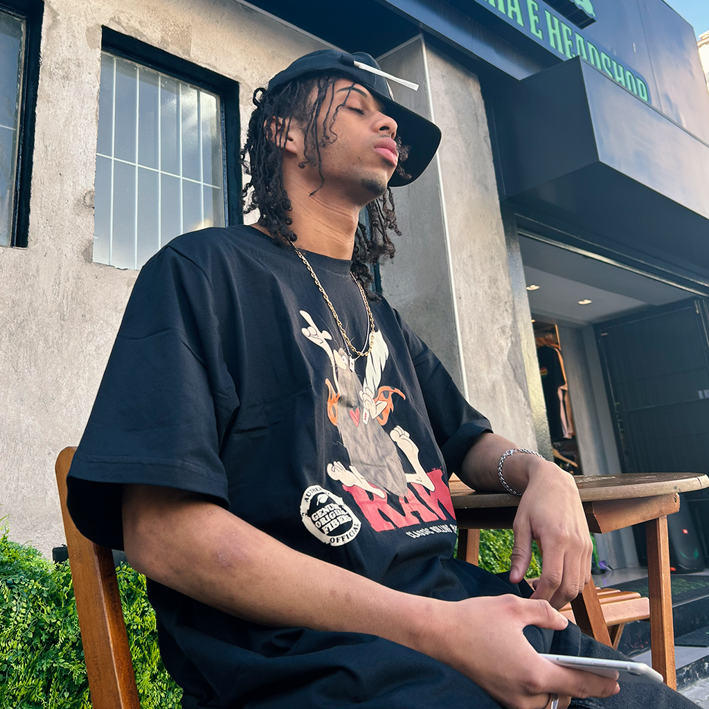 CAMISETA RAW WEEDZ CAPITAO CAVERNA