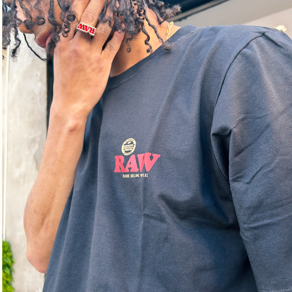 CAMISETA RAW WEEDZ ZUMBI